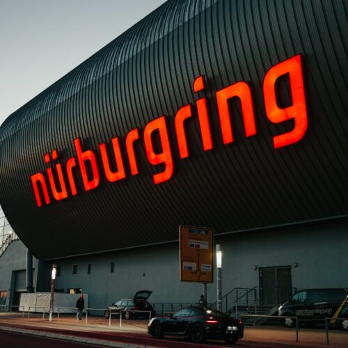 Racing på Nürburgring: En Komplett Guide & Historia